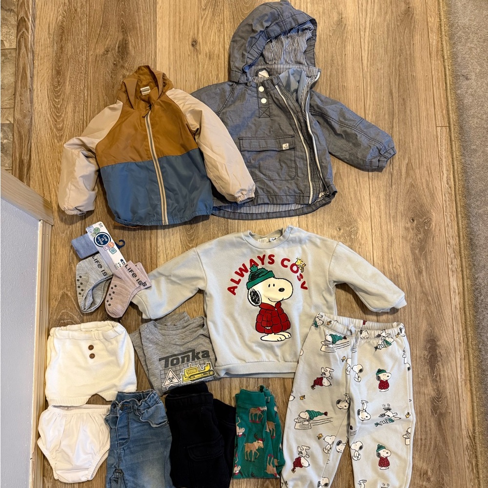12-18 month toddler clothes bundle snoopy Christmas H&M Zara